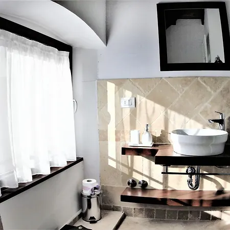 Marina - 3* Bellano