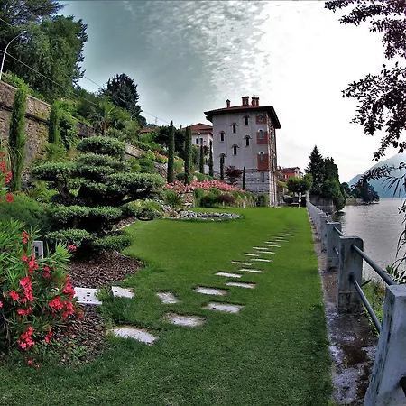 Marina - 3* Bellano