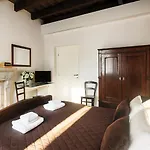 Marina - 4* Bellano