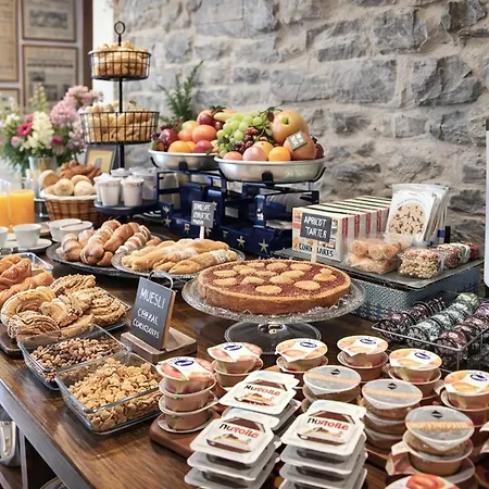 Marina - فندق مبيت وإفطار 4*