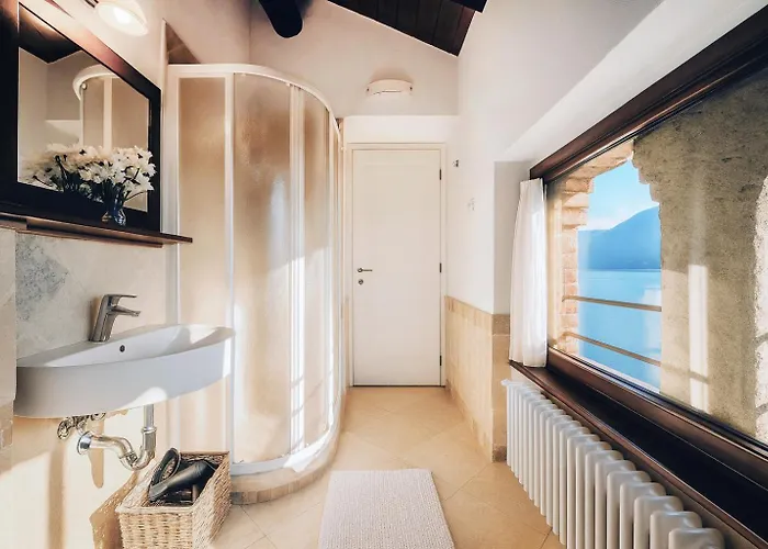 Oda ve Kahvaltı Marina - Bellano