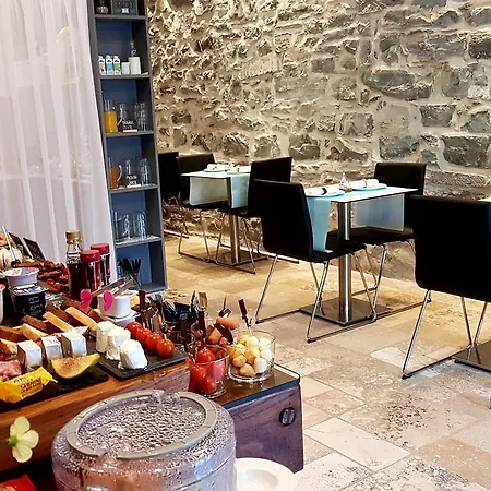 Marina - Nocleg ze śniadaniem